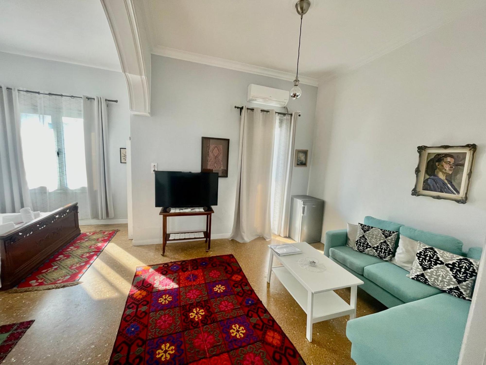 A Litte Taste Of Home Guest House Αθήνα Εξωτερικό φωτογραφία