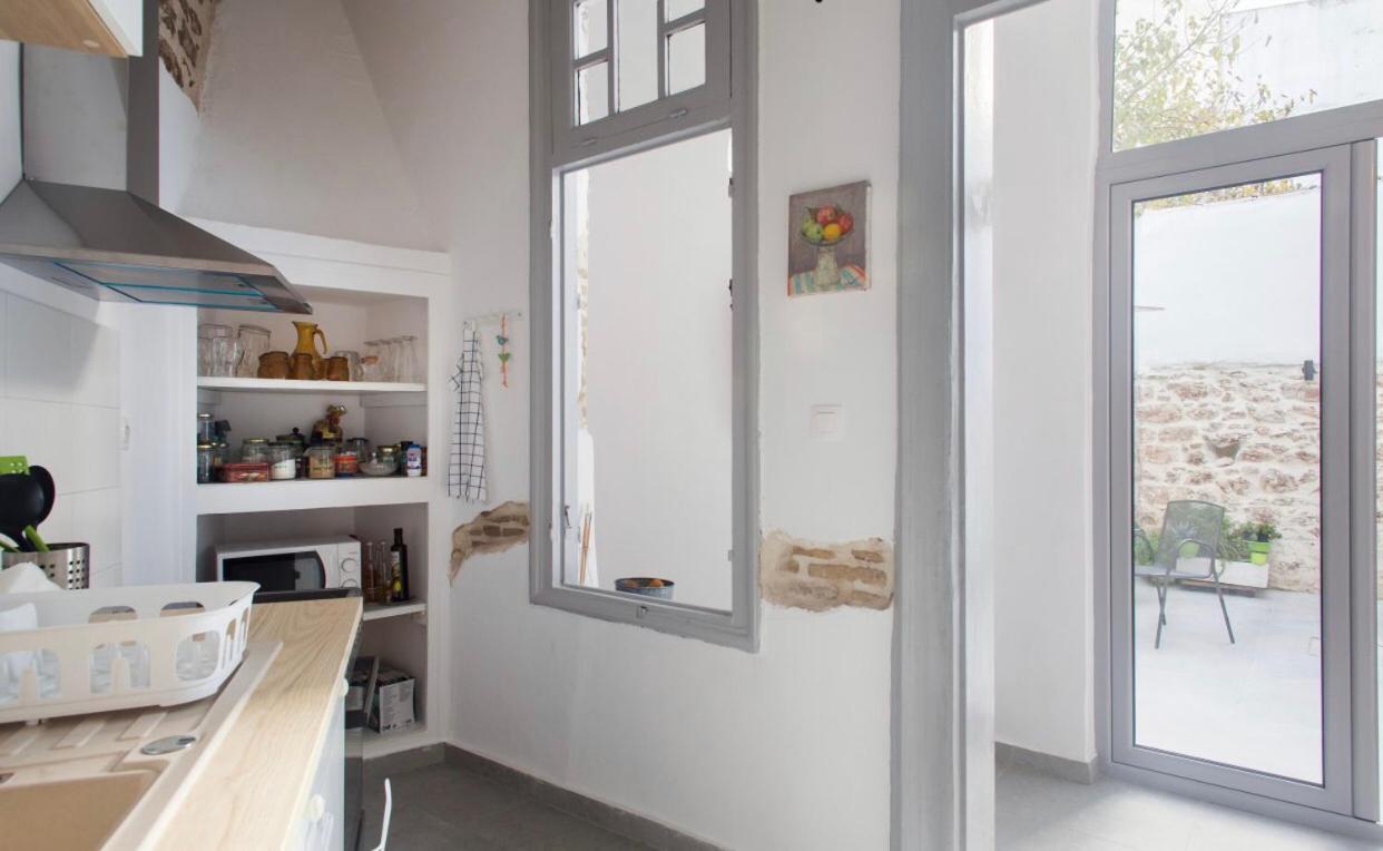A Litte Taste Of Home Guest House Αθήνα Εξωτερικό φωτογραφία