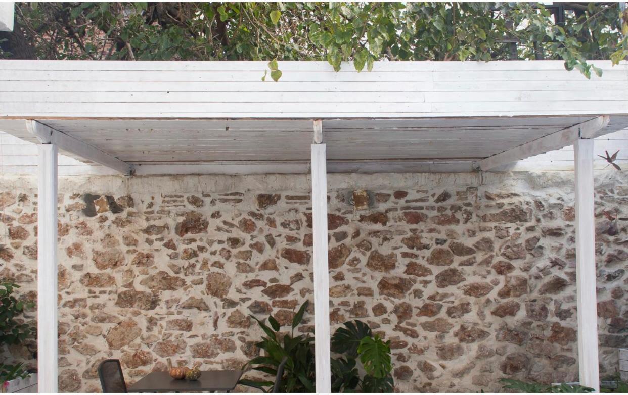 A Litte Taste Of Home Guest House Αθήνα Εξωτερικό φωτογραφία